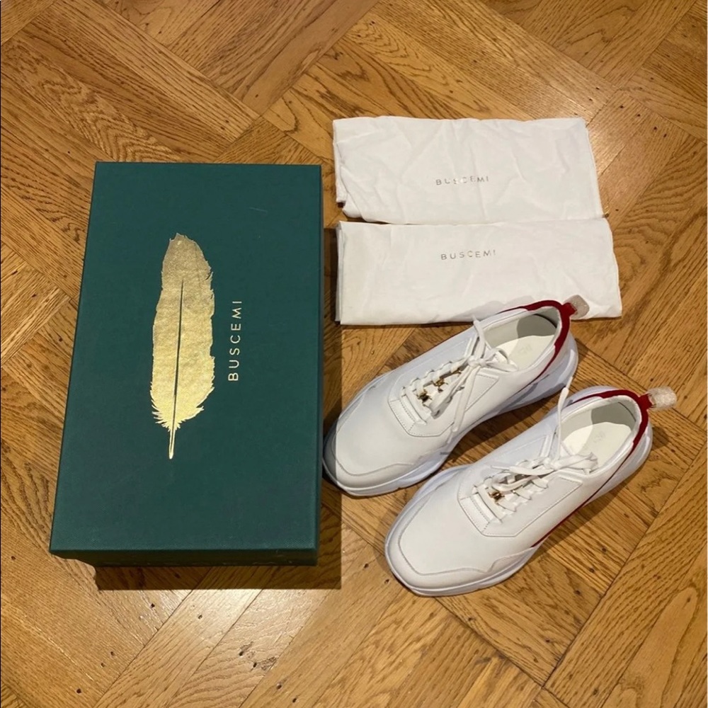 Buscemi Strada White